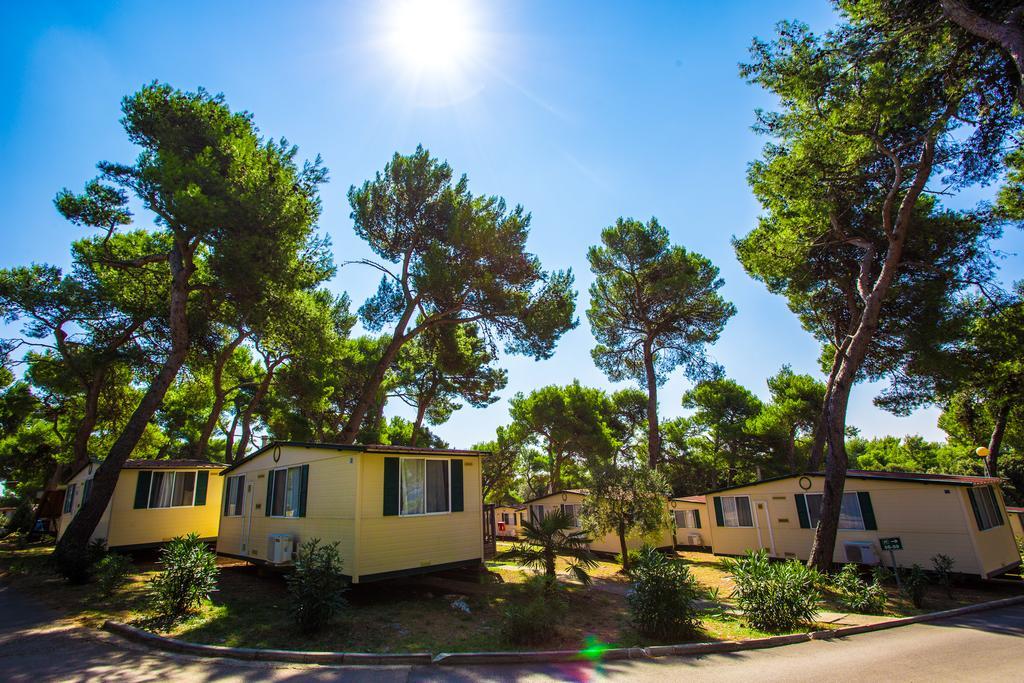 Arena Indije Mobile Homes Banjole Exterior photo