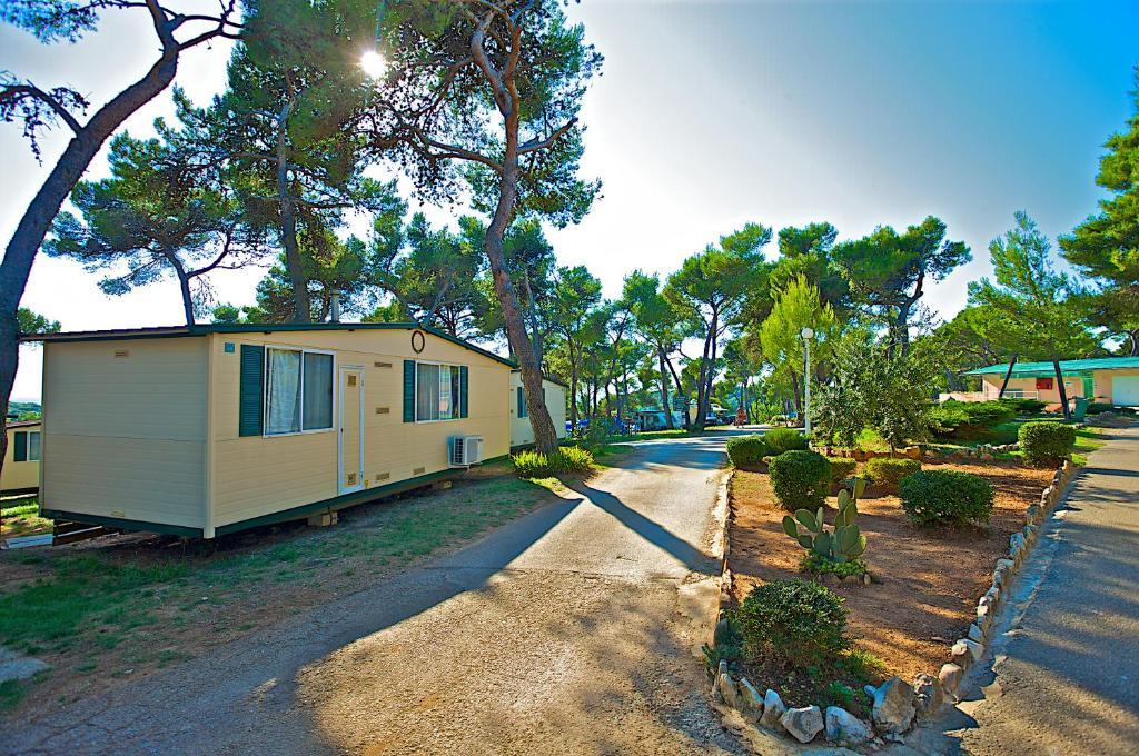 Arena Indije Mobile Homes Banjole Exterior photo