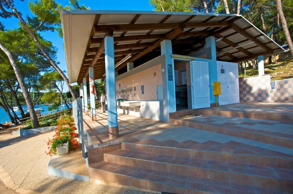 Arena Indije Mobile Homes Banjole Exterior photo
