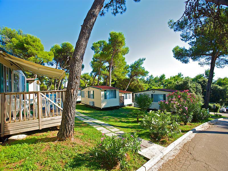 Arena Indije Mobile Homes Banjole Exterior photo